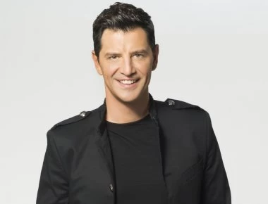 Σάκης Ρουβάς: Επιστρέφει στην τηλεόραση με ντοκιμαντέρ